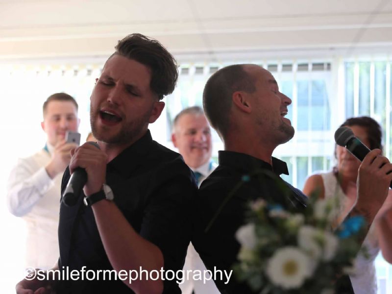 the fantastic singing waiters